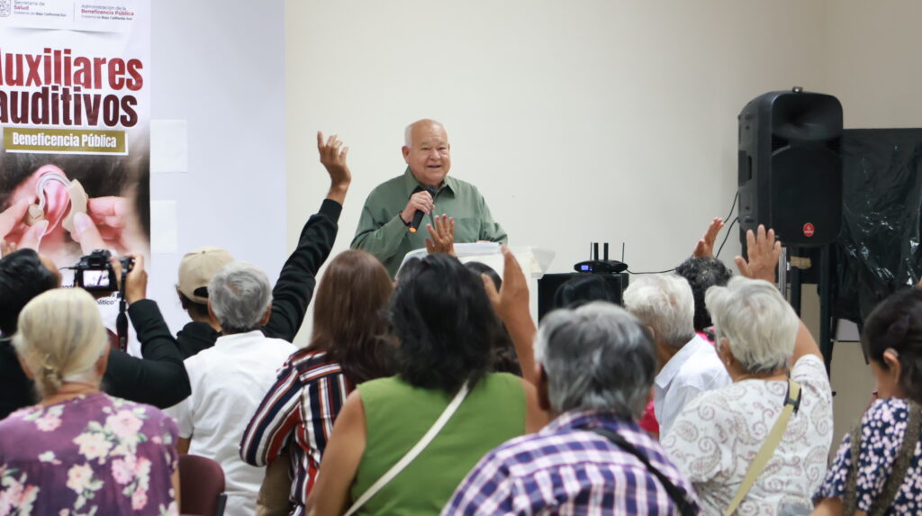 BCS entrega auxiliares auditivos gratuitos a 368 personas