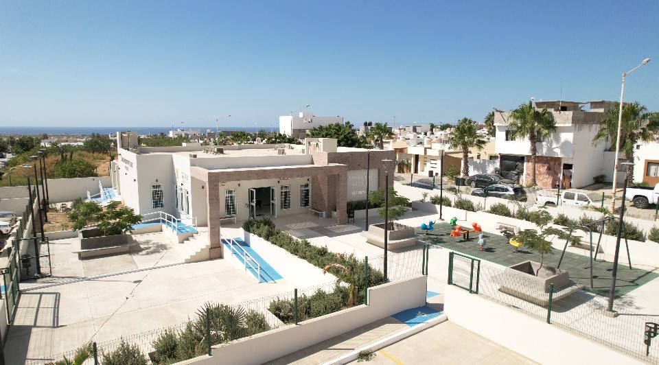 Inauguran unidad médica y nuevas obras en Los Cabos