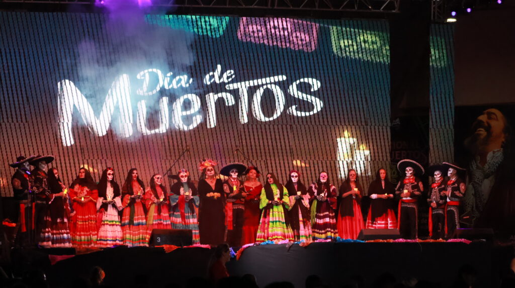 Celebran en BCS el Festival de Día de Muertos para honrar tradiciones