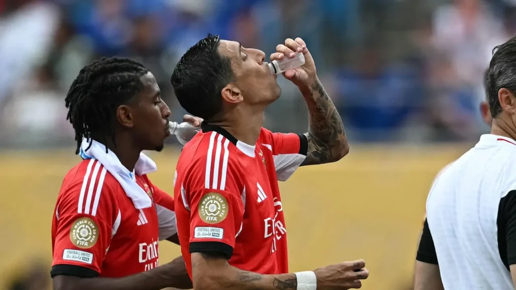 FIFA implementará pausas de hidratación obligatorias en el Mundial 2026