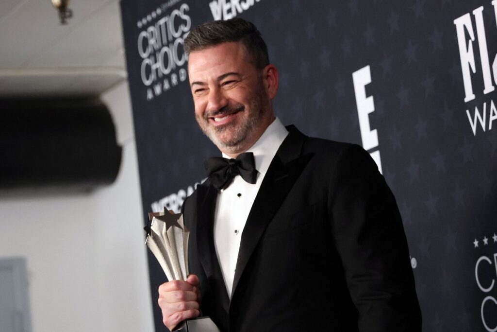 Jimmy Kimmel gana Critics Choice y se burla de Trump