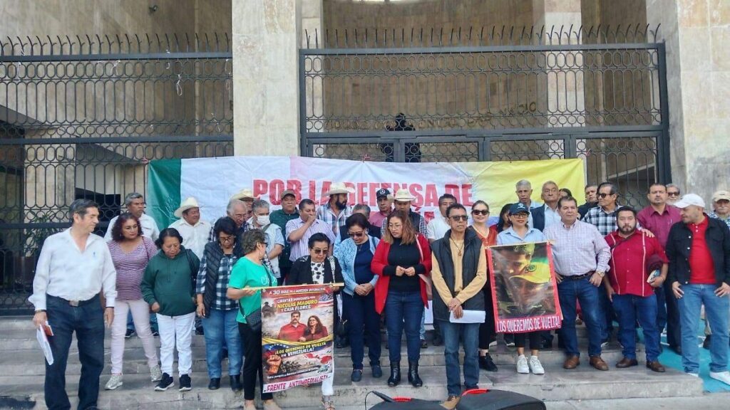 Marchan en CDMX y Chiapas por liberación de Maduro