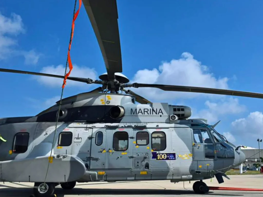 Marina conmemora 100 años de la Aviación Naval