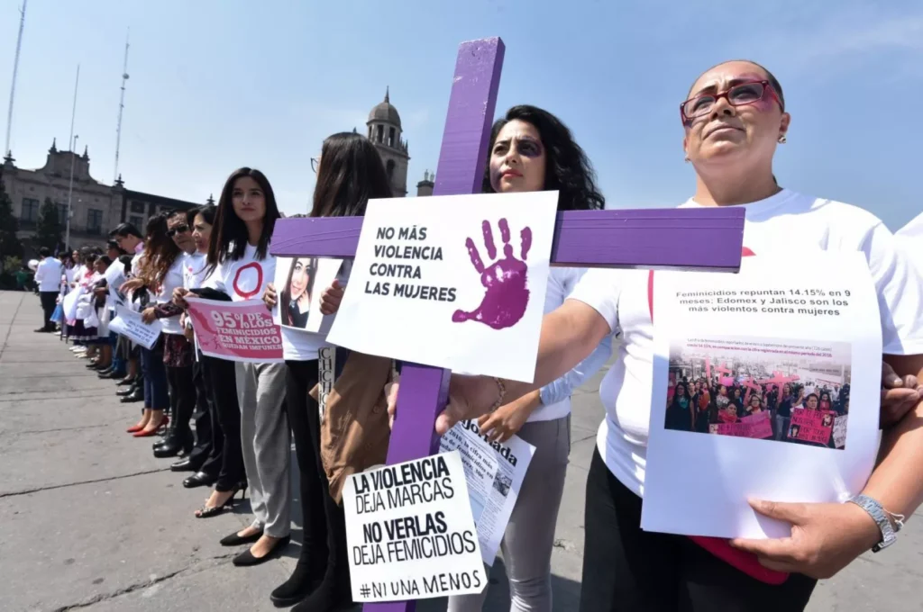 Violencia contra mujeres persiste pese a leyes: especialistas