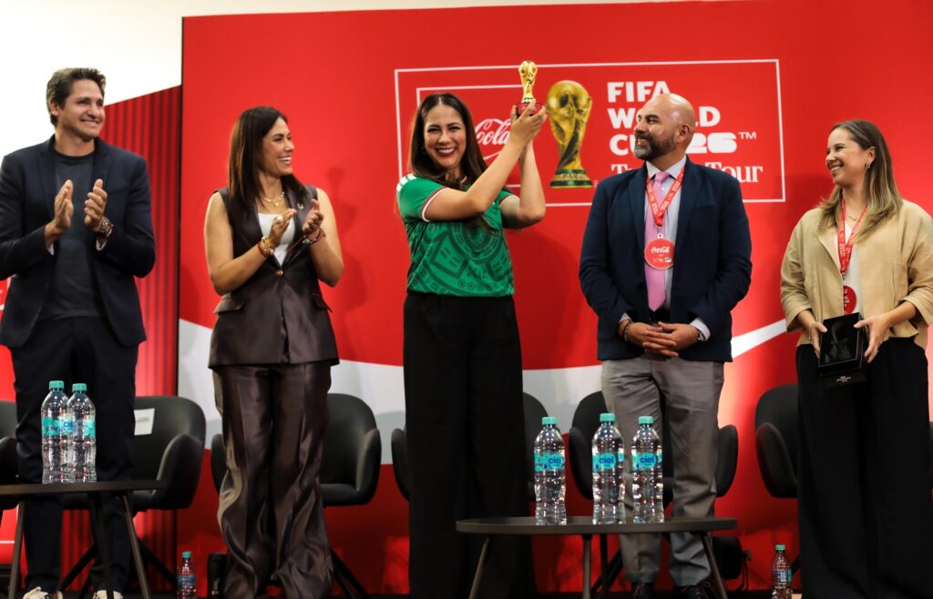 Trofeo del Mundial FIFA llega a León