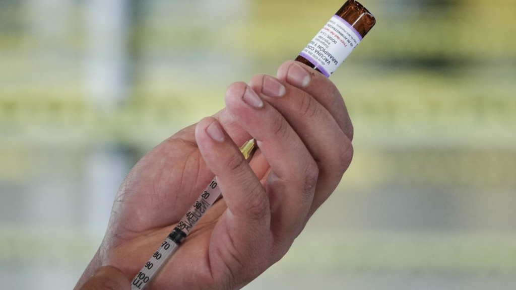 Vacunación reduce casos de sarampión en México