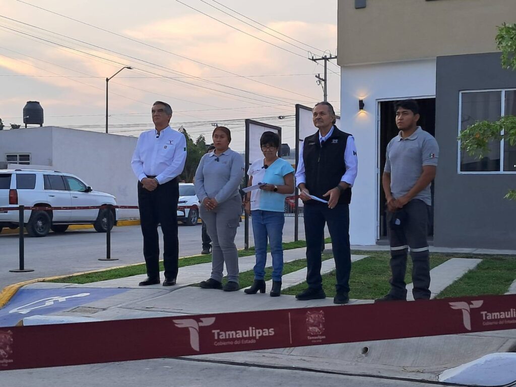 Infonavit entrega viviendas en 47 fraccionamientos del país