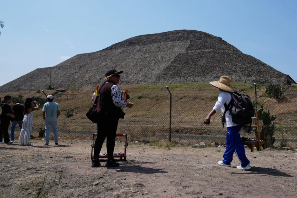 Reabren Teotihuacán con fuerte operativo de seguridad