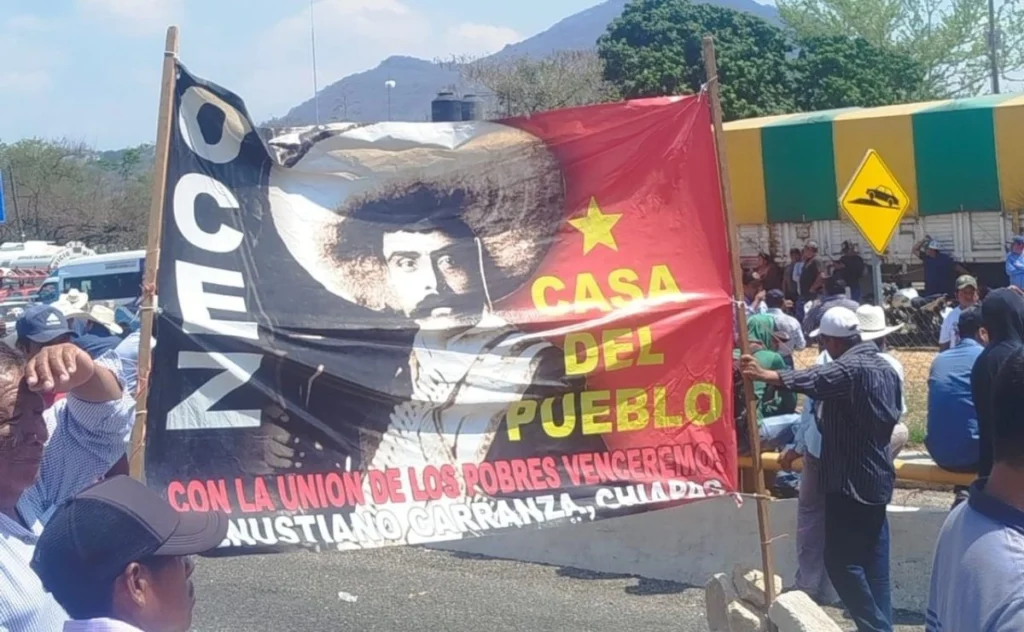 Campesinos marchan en honor a Emiliano Zapata