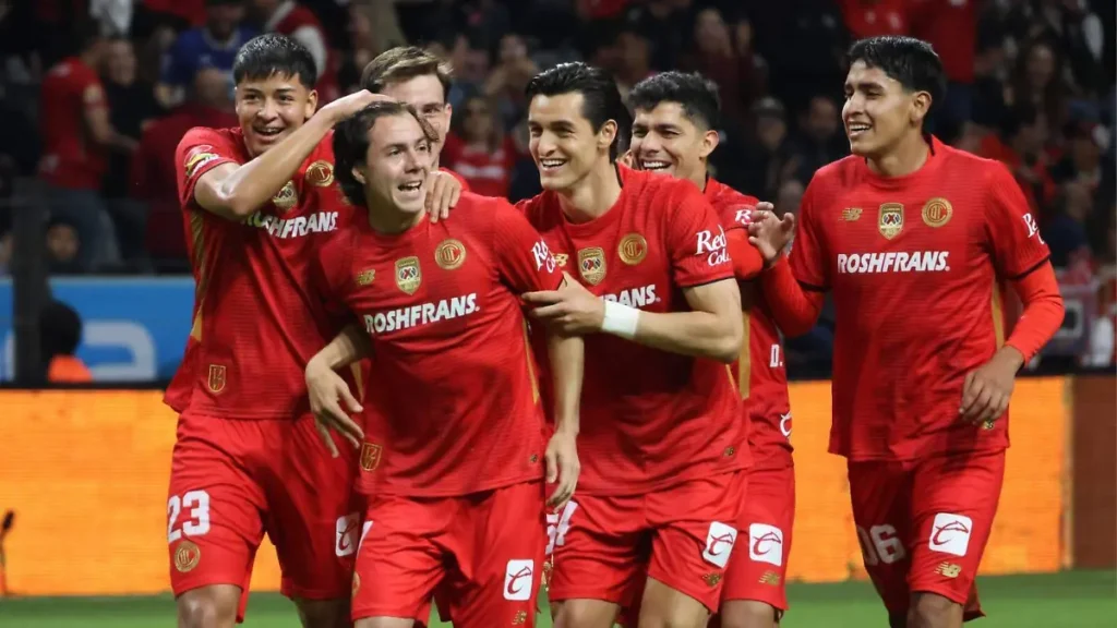 Toluca golea a León y avanza en Clausura 2026