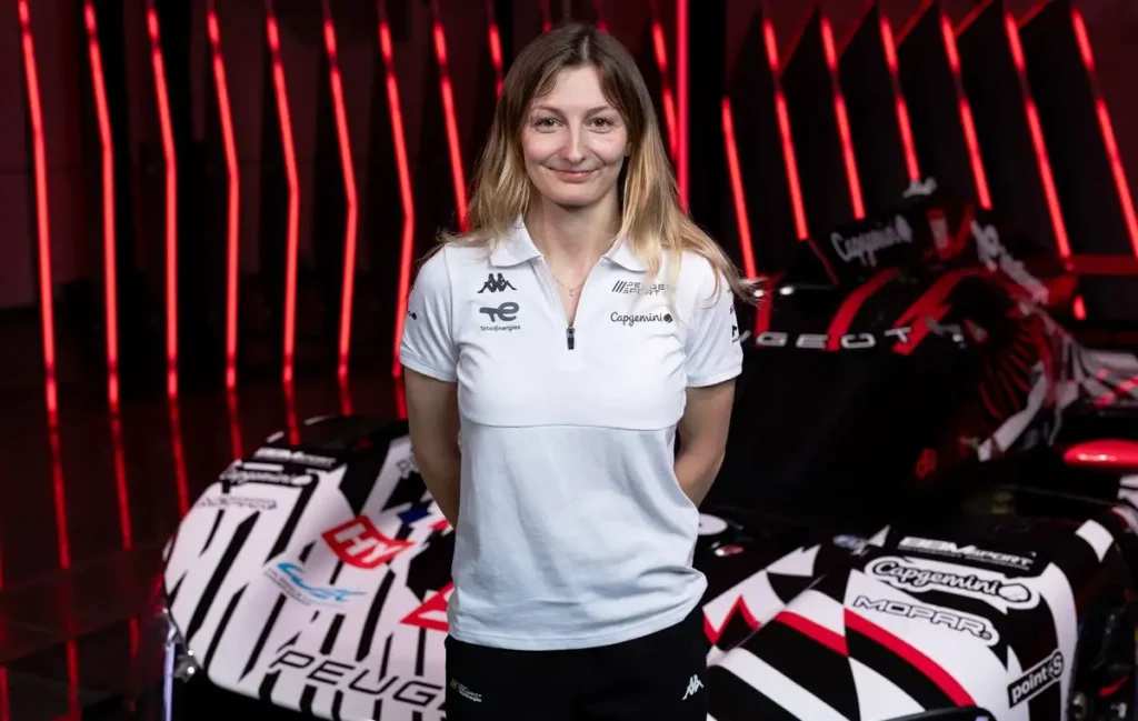 Doriane Pin se alista con Peugeot para debut en WEC 2026