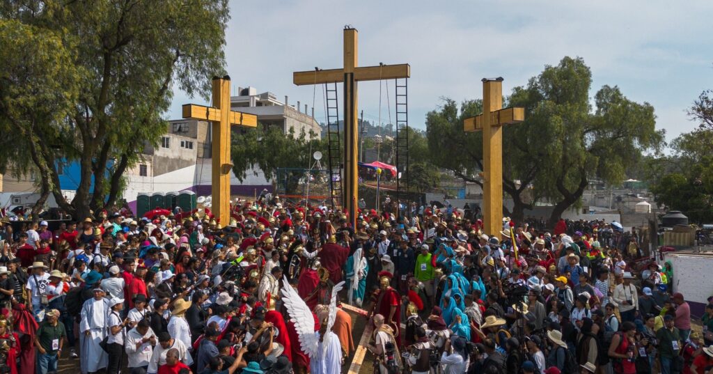Pasión de Iztapalapa reúne a miles en Jueves Santo