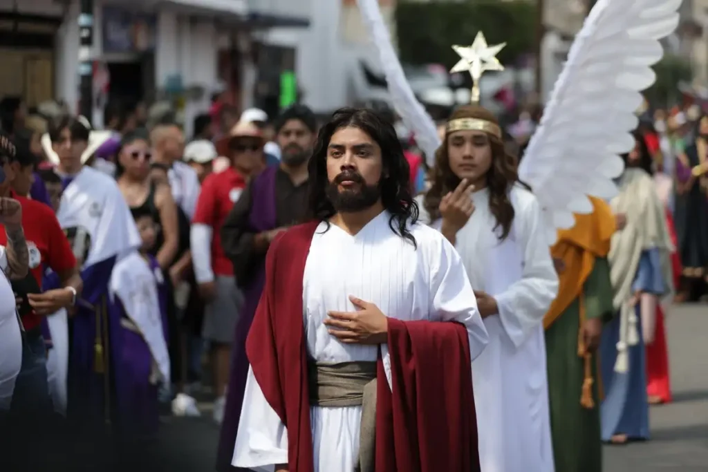 Pasión de Iztapalapa reúne a miles en Jueves Santo
