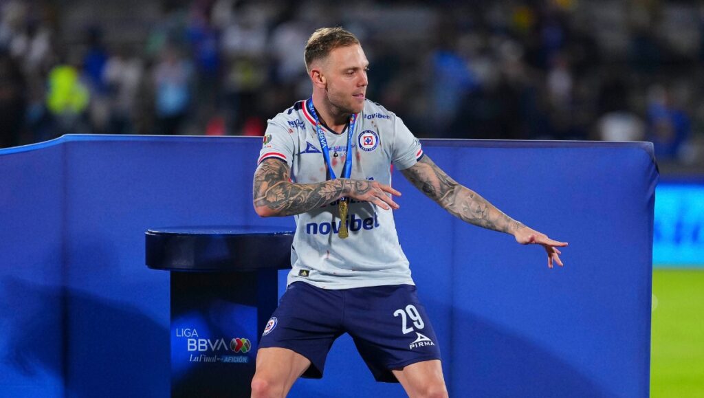 Cruz Azul conquista su décima estrella ante Pumas