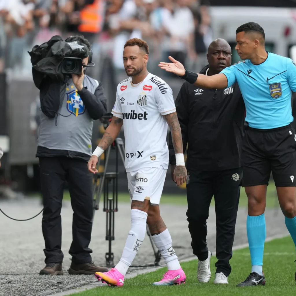 Error arbitral saca a Neymar en derrota de Santos