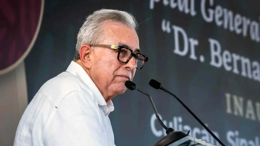 Congreso de Sinaloa aprueba licencia a Rocha Moya