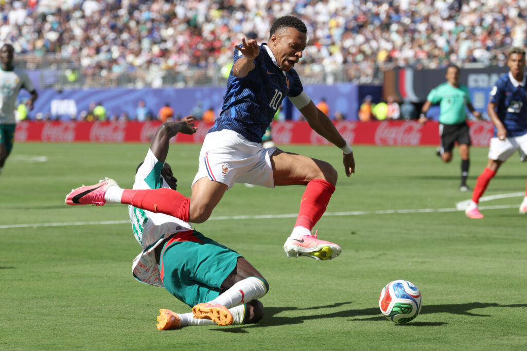 Mbappé lidera triunfo de Francia sobre Senegal en Mundial 2026