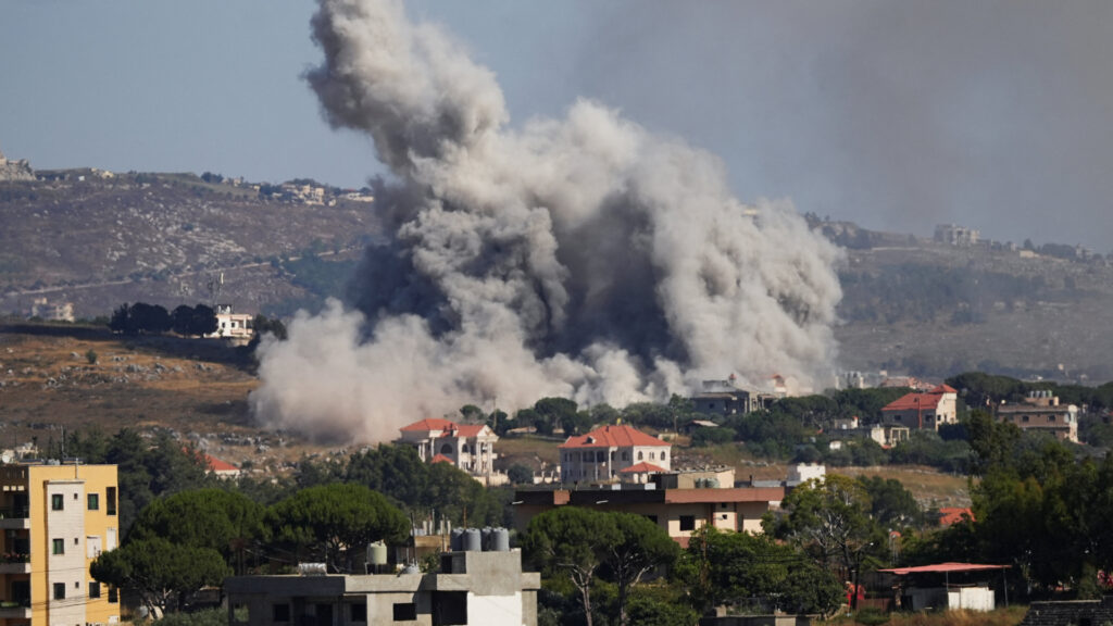 Israel mantiene ataques en Líbano pese a la tregua