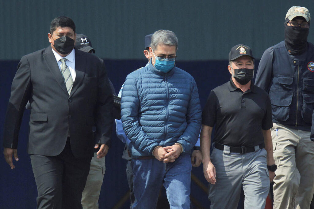 Juan Orlando Hernández regresa a Honduras tras indulto