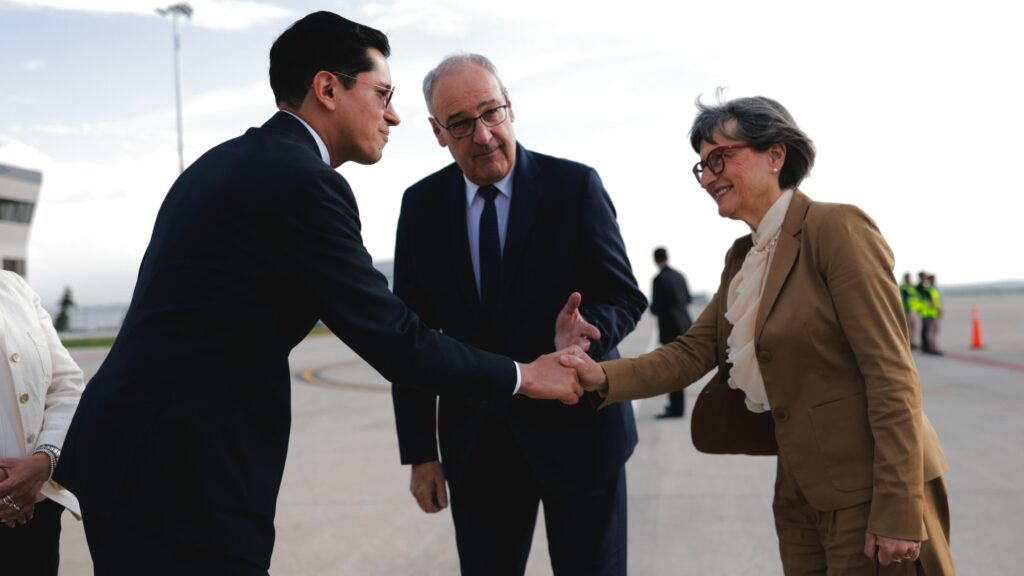 Presidente de Suiza inicia visita oficial a México