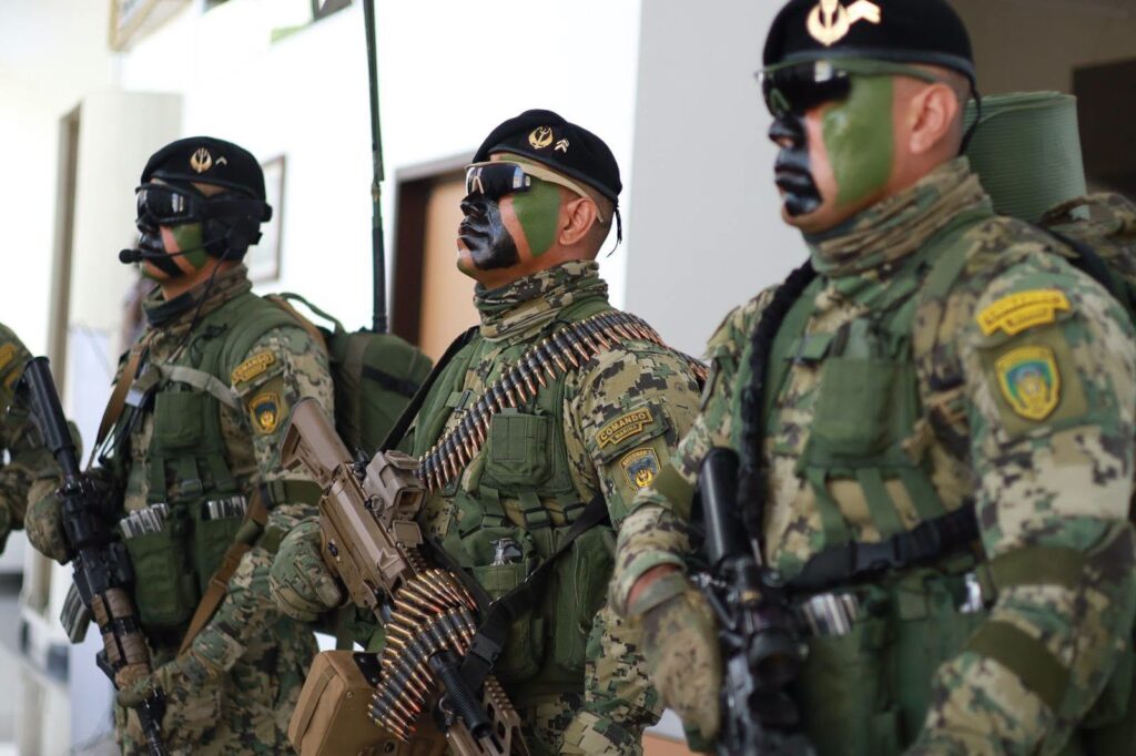 Semar conmemora 25 años de Fuerzas Especiales