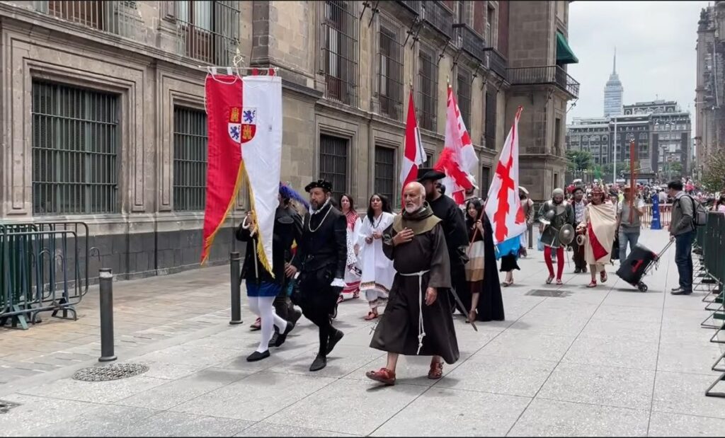 Sheinbaum critica intento de revivir el Paseo del Pendón