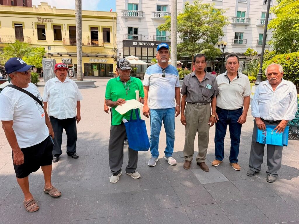 Pescadores de Tamaulipas exigen apoyos por derrame en el Golfo