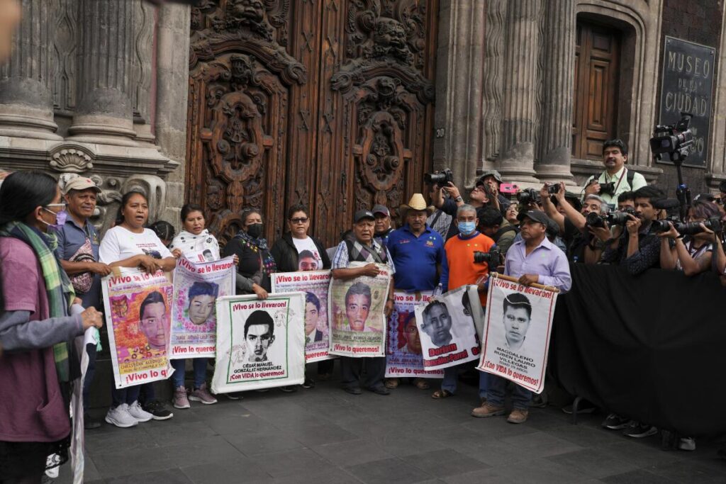 Sheinbaum anuncia avances en investigación del caso Ayotzinapa