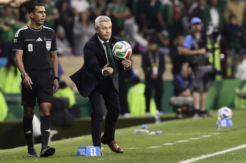 Aguirre confirma su salida de la Selección Mexicana