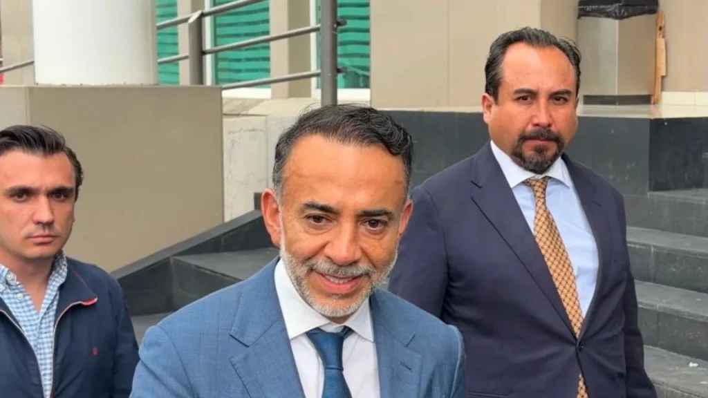 Vinculan a proceso al alcalde de Metepec por presunto abuso de autoridad