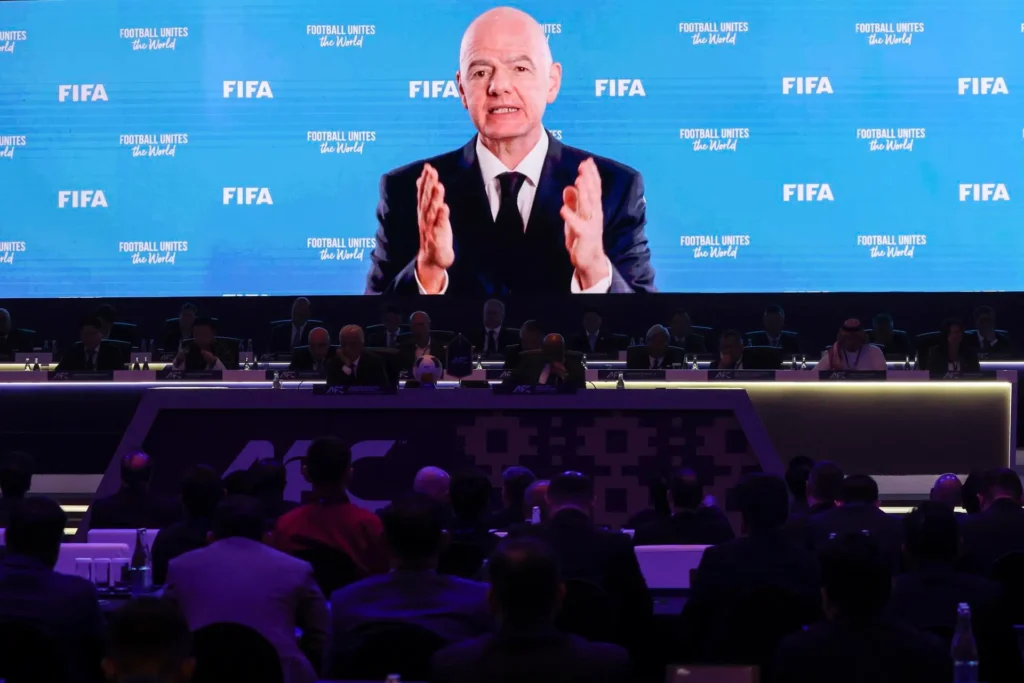 Concacaf y UEFA rechazan plan de FIFA para vender activos