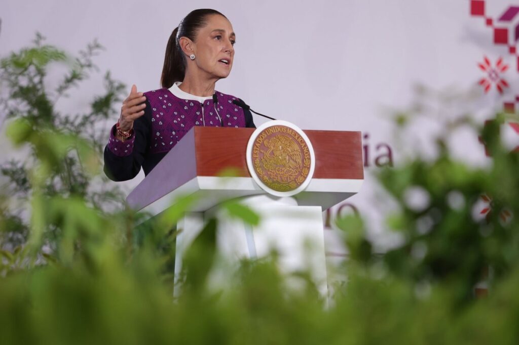 Sheinbaum califica de exagerado presupuesto del INE para 2027