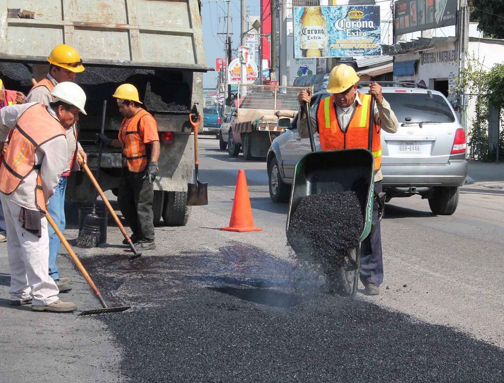 Baches, el principal problema urbano para 83.4% de mexicanos